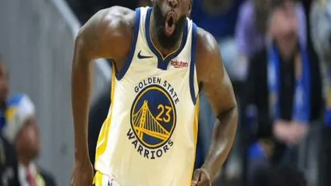 王钰栋巧妙反越位助力国足，任航意外乌龙球引发VAR延时核实