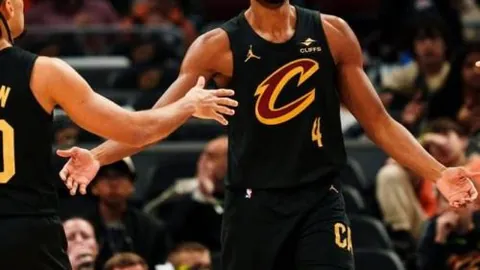 欧国联半决赛明日凌晨开战，决赛定于月日上演。